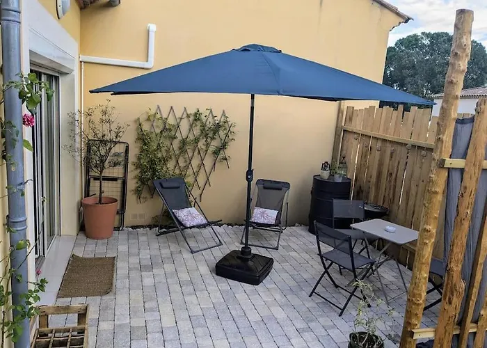 Les Isatis Apartment *